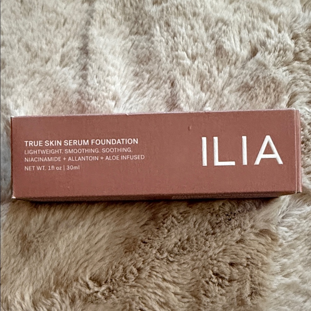 ILIA True Skin Serum Foundation - Brown